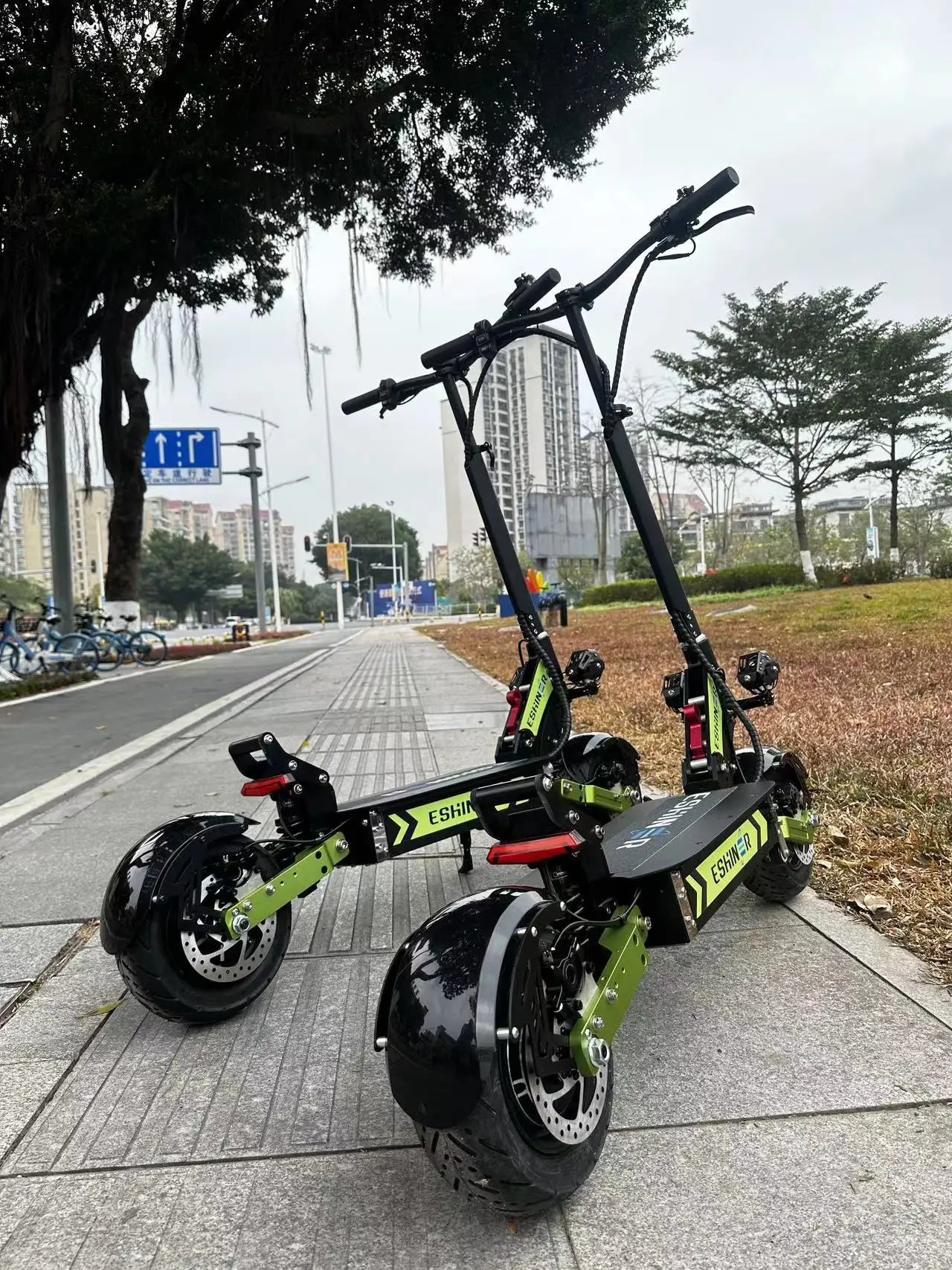 60V 6000W Powerful Electric Scooter 80 KH/H Fast Dual Motor 120KM Adult Off-Road E Scooters Bike Roller Free Shipping Fat Tire.